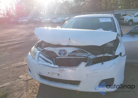 2011 Toyota Camry Le z USA, uszkodzony, nr VIN 4T1BF3EK0BU643541